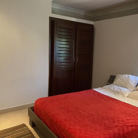 B Bakerstreet - Beautiful Two Bedroom Apartment Acra Exterior foto