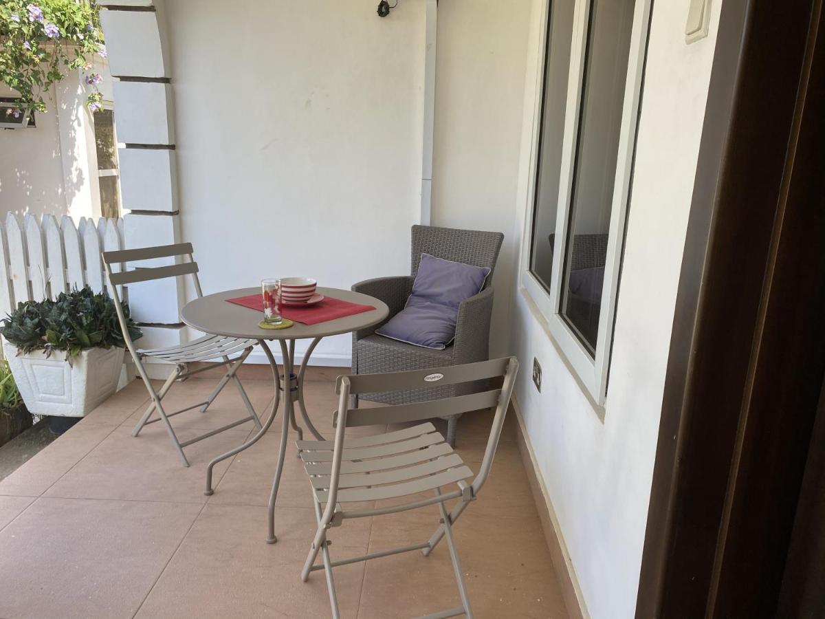 B Bakerstreet - Beautiful Two Bedroom Apartment Acra Exterior foto