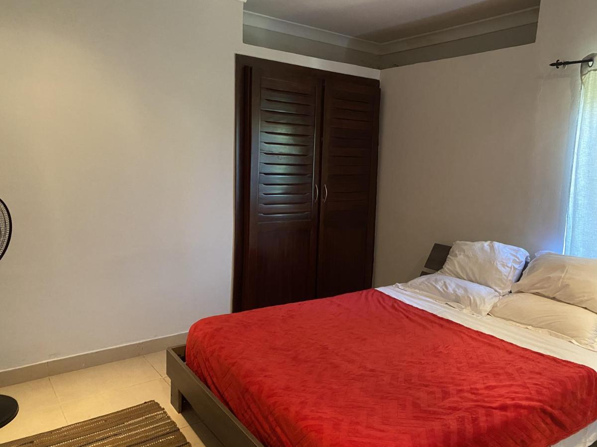B Bakerstreet - Beautiful Two Bedroom Apartment Acra Exterior foto
